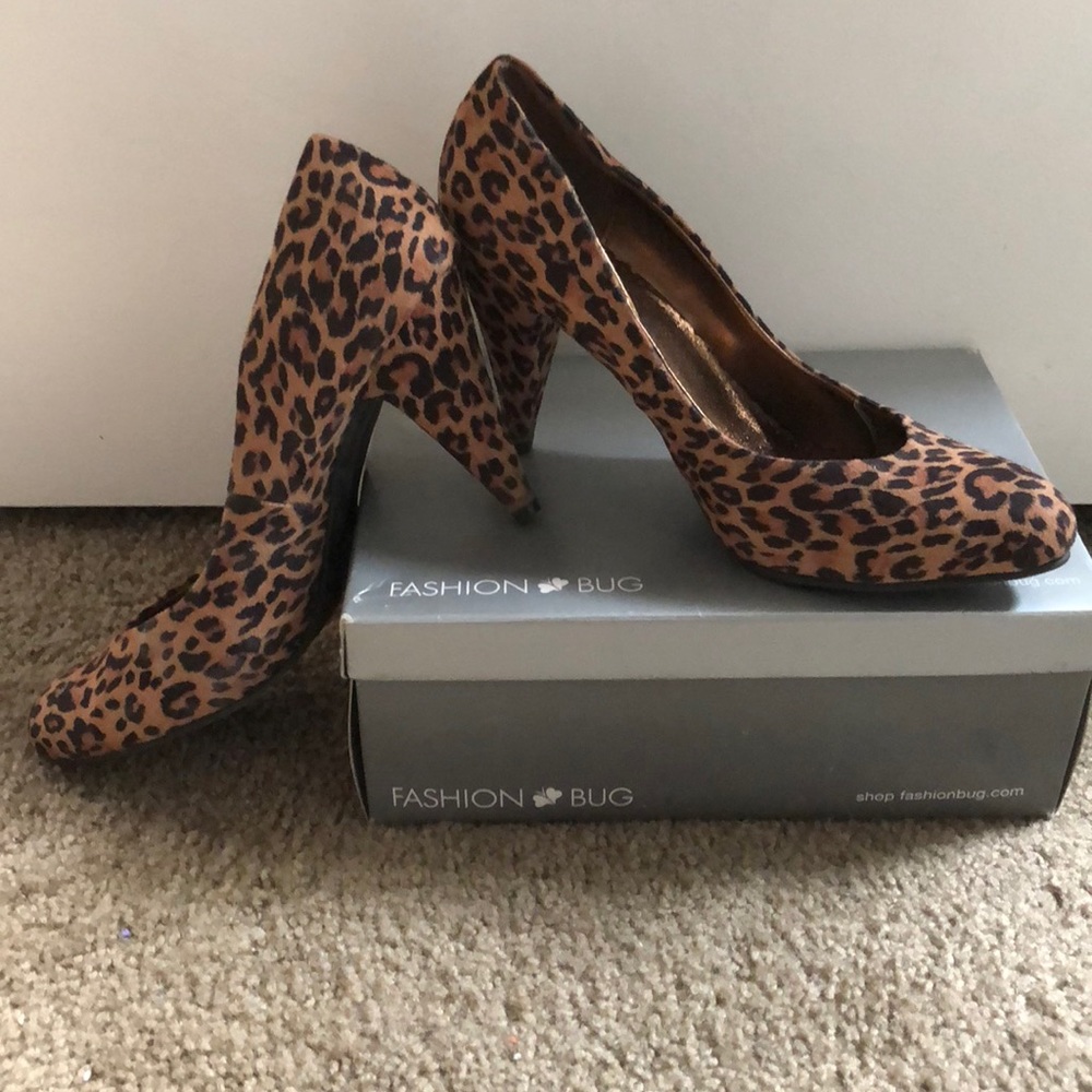 Fashion Bug Leopard high heels. Only worn once.